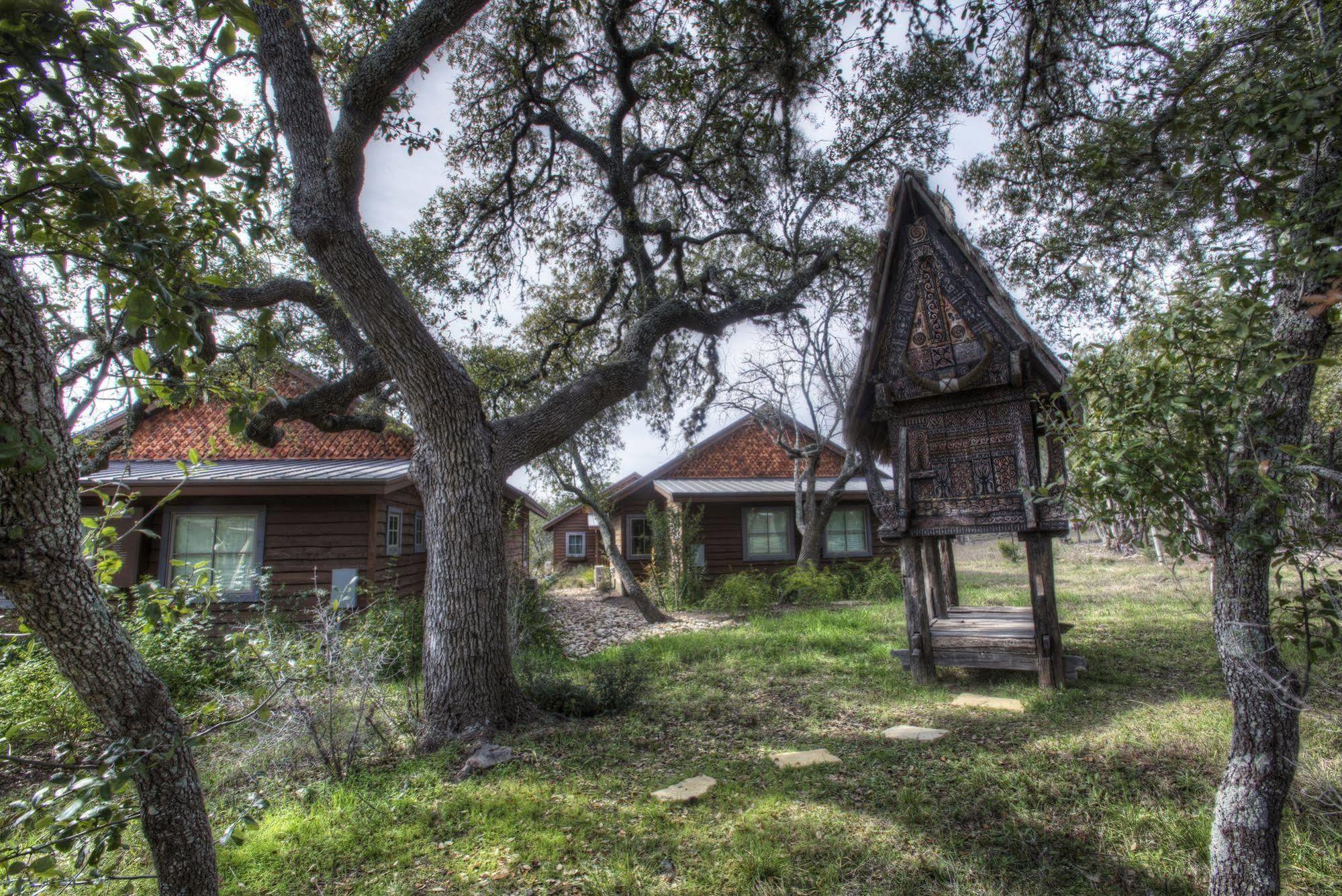 Hotel Camp Lucy à Dripping Springs Extérieur photo